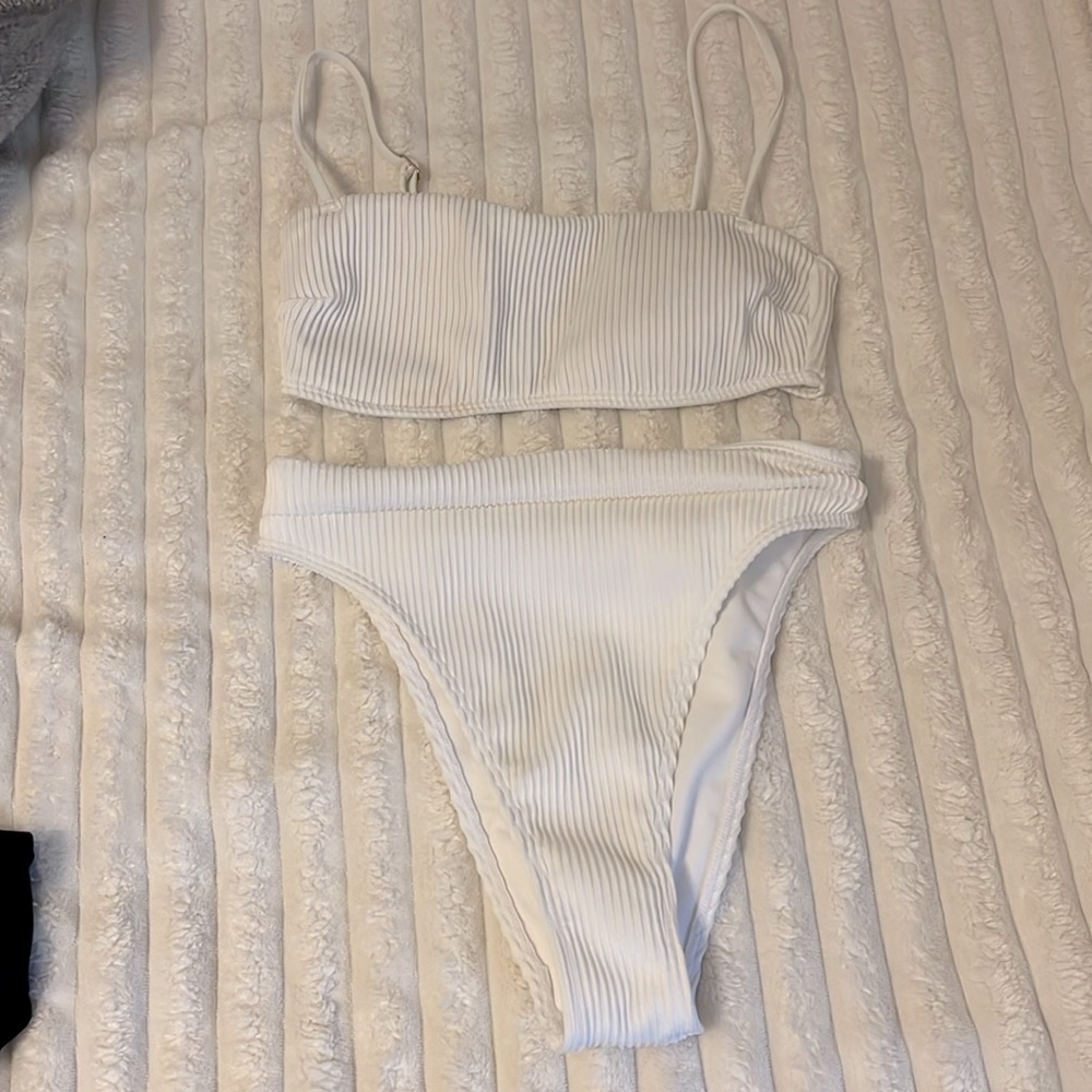 White ribbed hollister bikini set